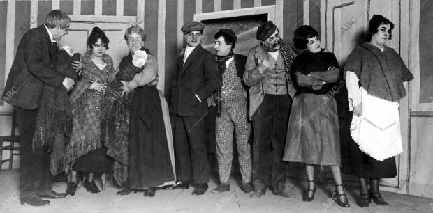 Escena del sainete. Teatro de la Latina, Madrid, 13 de abril de 1920. Foto: José Zegri (c) Archivo ABC.