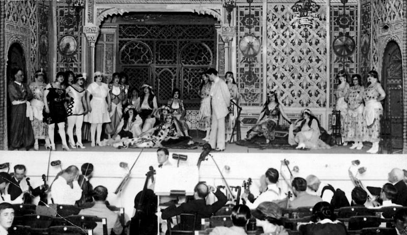 Teatro La Latina, 23 de julio de 1920, foto Julio Duque